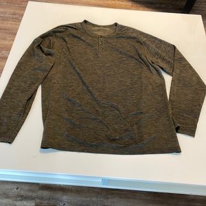 Men’s Lululemon long sleeve Henley